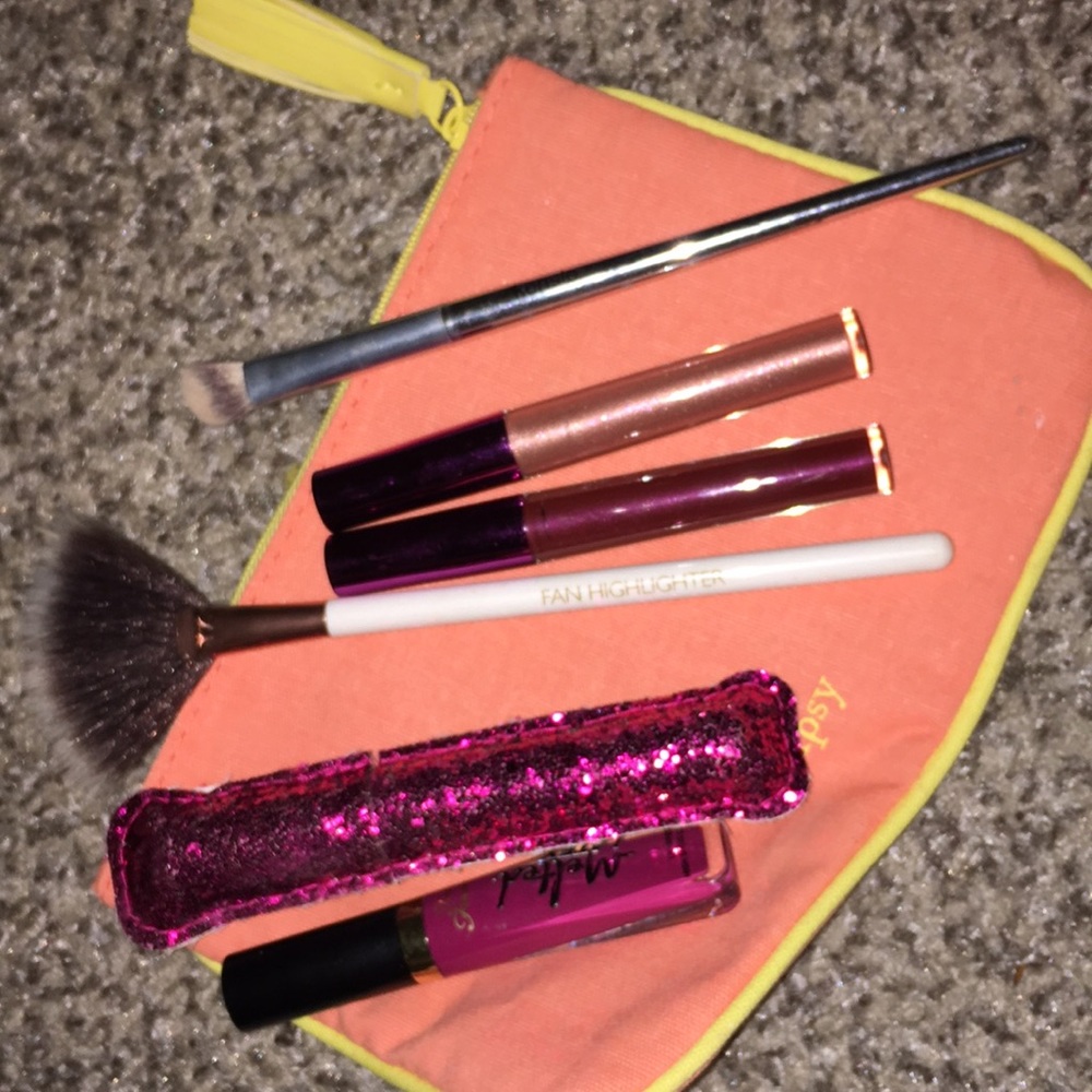 Makeup set w/ bag